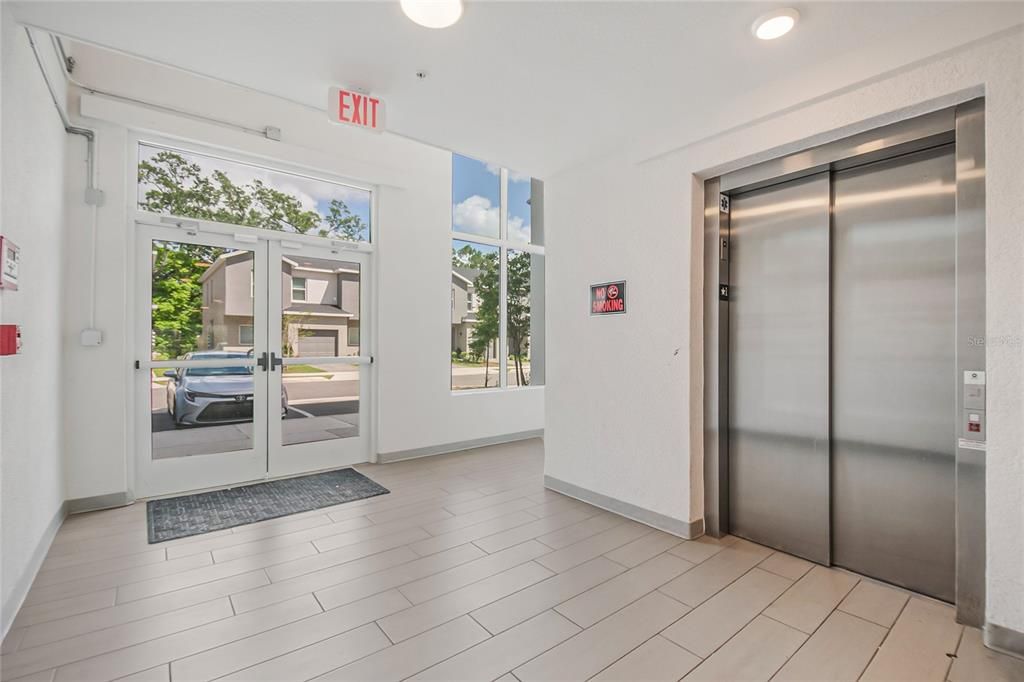 En Venta: $304,999 (3 camas, 2 baños, 1142 Pies cuadrados)
