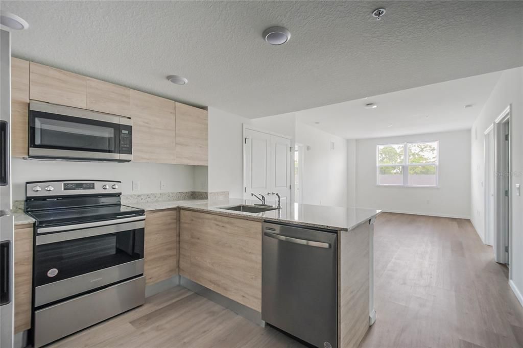 En Venta: $304,999 (3 camas, 2 baños, 1142 Pies cuadrados)