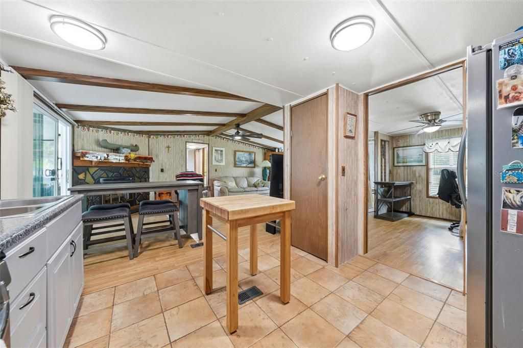 En Venta: $289,900 (3 camas, 2 baños, 1248 Pies cuadrados)