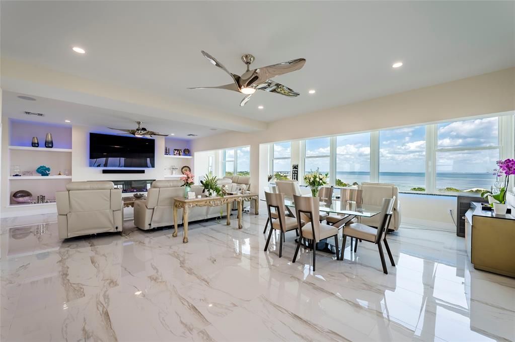 En Venta: $2,795,000 (3 camas, 3 baños, 4800 Pies cuadrados)