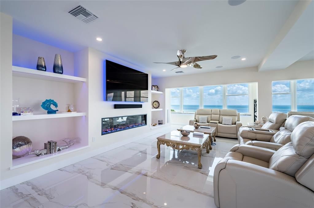 En Venta: $2,795,000 (3 camas, 3 baños, 4800 Pies cuadrados)