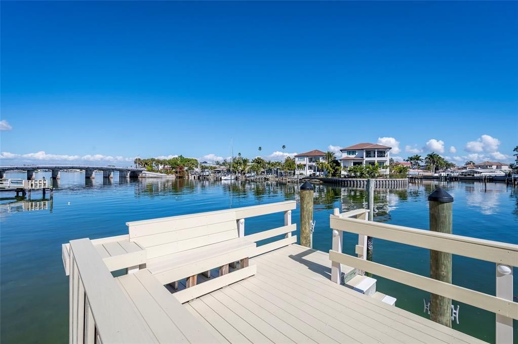 En Venta: $2,795,000 (3 camas, 3 baños, 4800 Pies cuadrados)