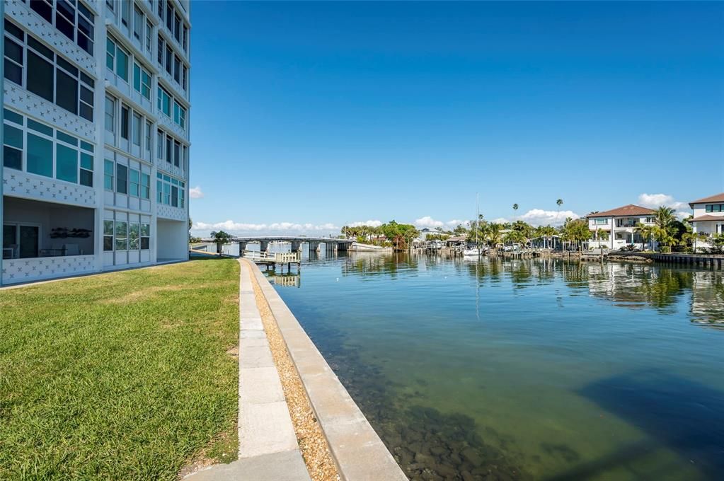 En Venta: $2,795,000 (3 camas, 3 baños, 4800 Pies cuadrados)