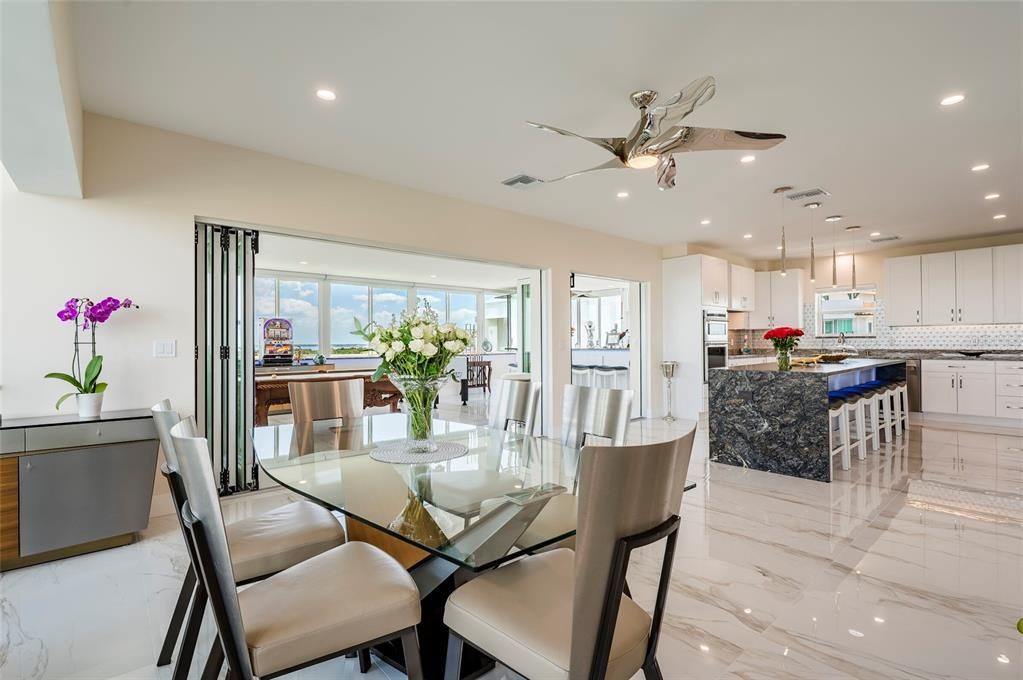En Venta: $2,795,000 (3 camas, 3 baños, 4800 Pies cuadrados)