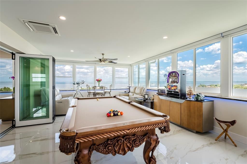 En Venta: $2,795,000 (3 camas, 3 baños, 4800 Pies cuadrados)