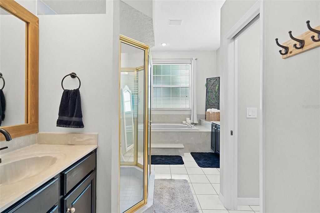 Active With Contract: $549,999 (4 beds, 3 baths, 2807 Square Feet)