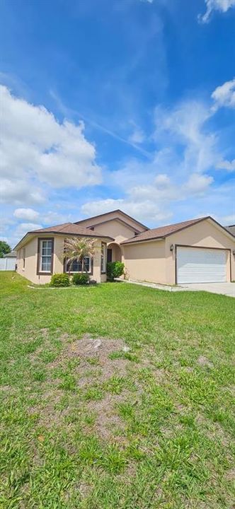 Active With Contract: $2,000 (4 beds, 2 baths, 1764 Square Feet)