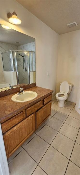 Active With Contract: $2,000 (4 beds, 2 baths, 1764 Square Feet)