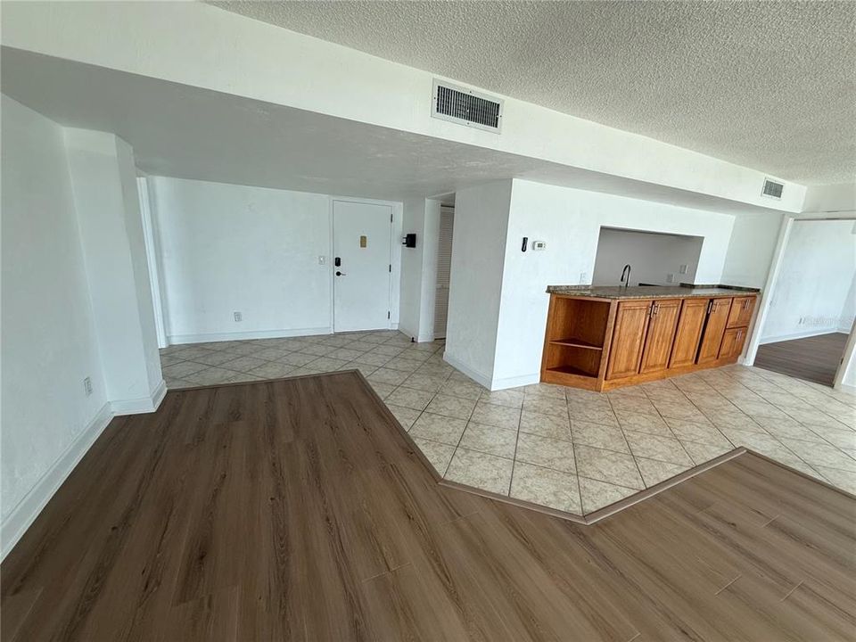 En Renta: $2,250 (2 camas, 2 baños, 1331 Pies cuadrados)