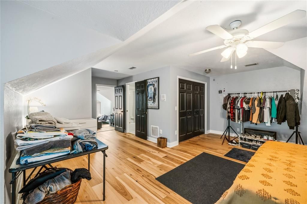На продажу: $899,900 (5 спален, 4 ванн, 3660 Квадратных фут)