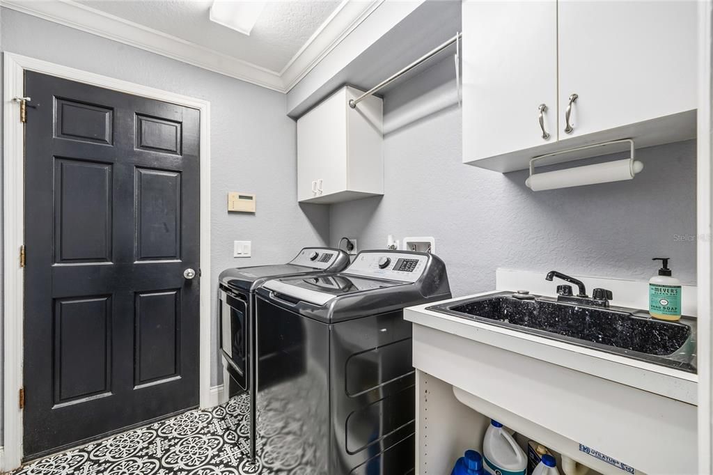 На продажу: $899,900 (5 спален, 4 ванн, 3660 Квадратных фут)