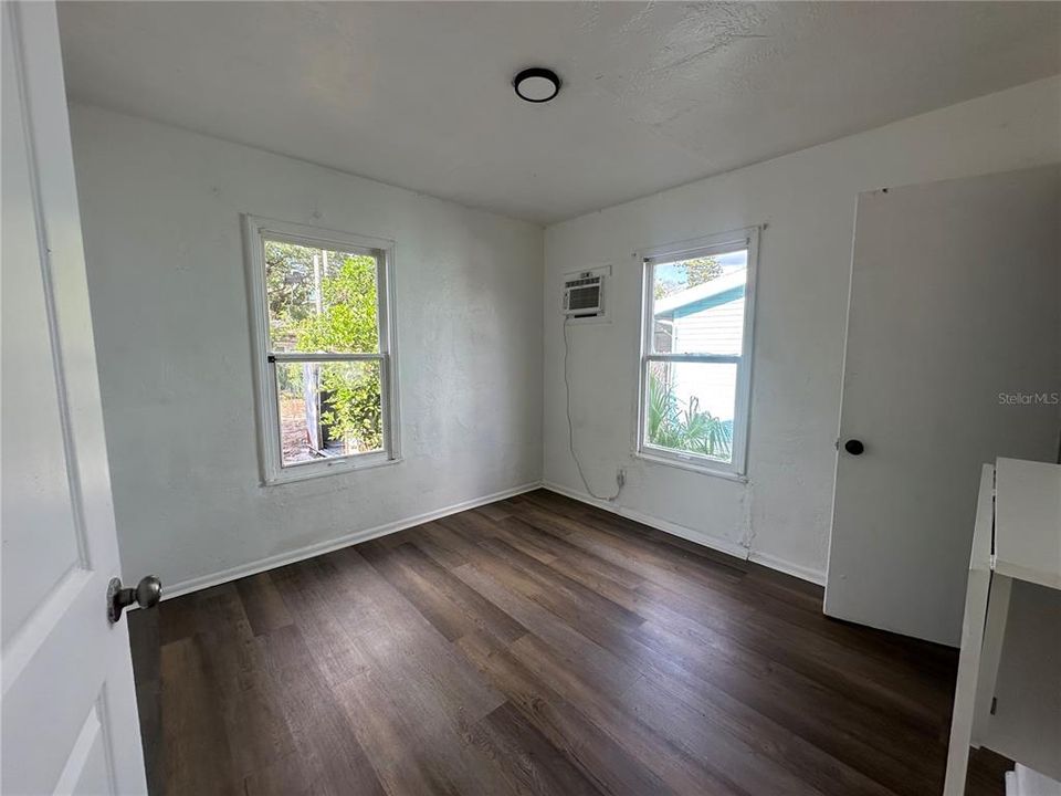 Activo con contrato: $189,000 (3 camas, 1 baños, 720 Pies cuadrados)