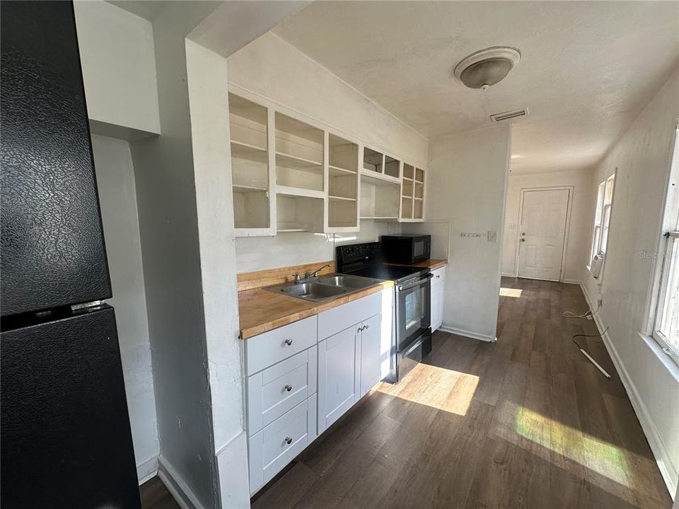 Activo con contrato: $189,000 (3 camas, 1 baños, 720 Pies cuadrados)