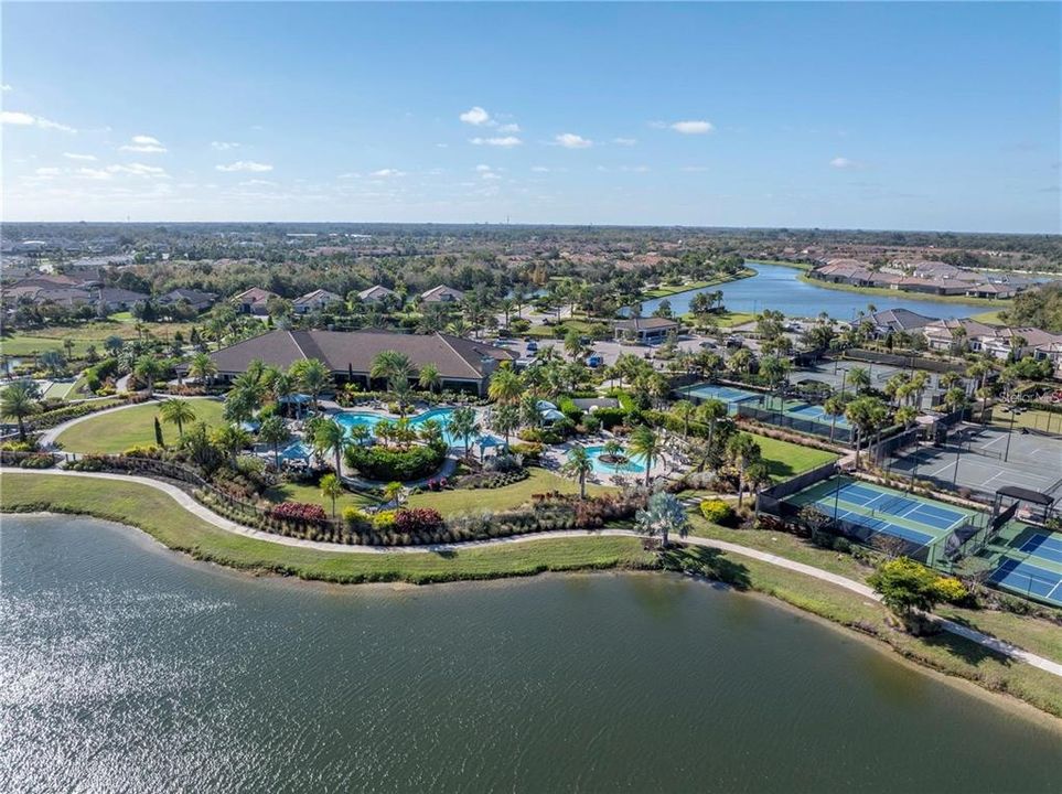 Active With Contract: $725,000 (3 beds, 2 baths, 2087 Square Feet)