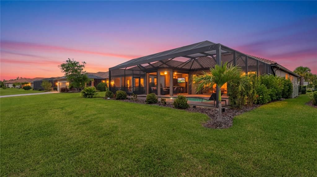 Active With Contract: $725,000 (3 beds, 2 baths, 2087 Square Feet)