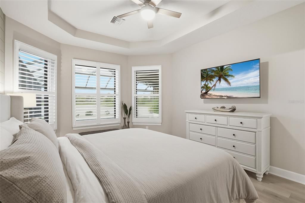 Active With Contract: $725,000 (3 beds, 2 baths, 2087 Square Feet)