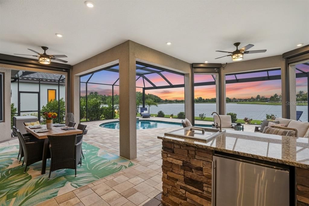 Active With Contract: $725,000 (3 beds, 2 baths, 2087 Square Feet)
