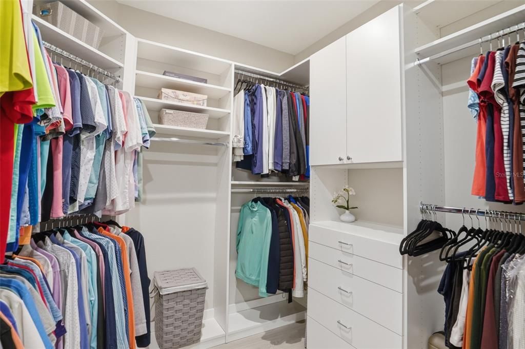 Active With Contract: $725,000 (3 beds, 2 baths, 2087 Square Feet)