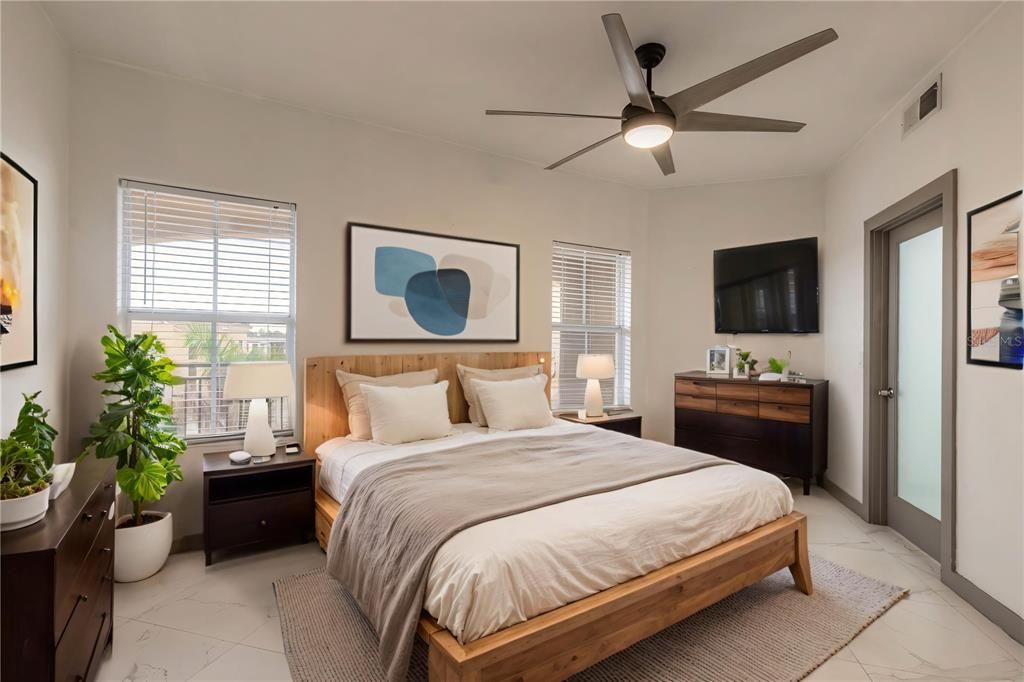 For Sale: $259,900 (2 beds, 2 baths, 1669 Square Feet)