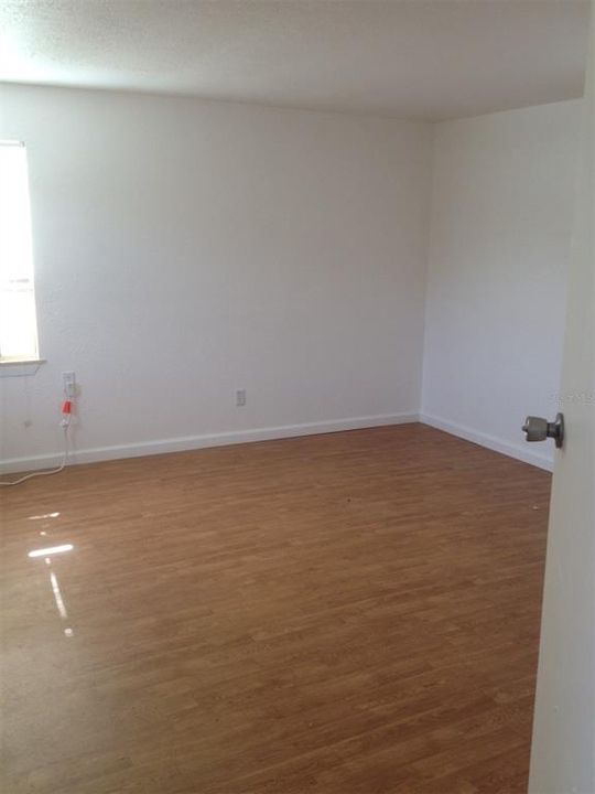 For Sale: $564,900 (3 beds, 1 baths, 2002 Square Feet)