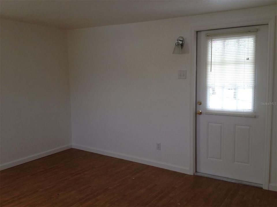 For Sale: $564,900 (3 beds, 1 baths, 2002 Square Feet)