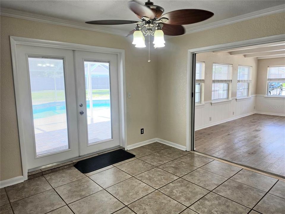 For Sale: $564,900 (3 beds, 1 baths, 2002 Square Feet)