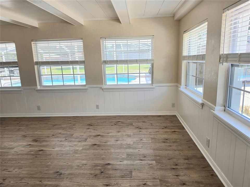 For Sale: $564,900 (3 beds, 1 baths, 2002 Square Feet)