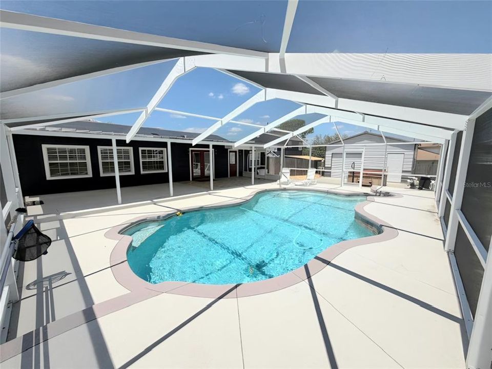 For Sale: $564,900 (3 beds, 1 baths, 2002 Square Feet)