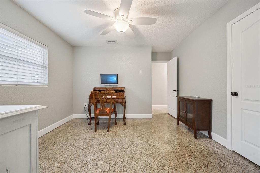 For Sale: $600,000 (3 beds, 2 baths, 1316 Square Feet)