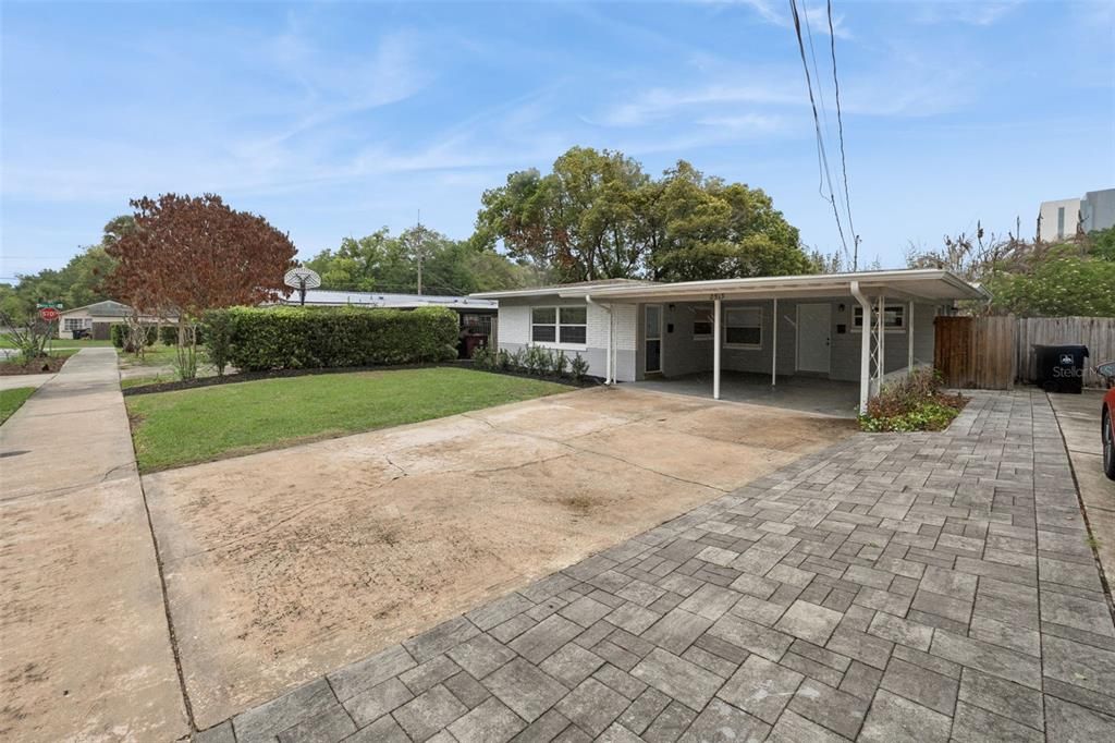 For Sale: $600,000 (3 beds, 2 baths, 1316 Square Feet)