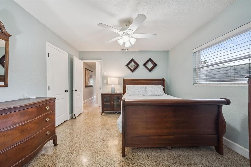 For Sale: $600,000 (3 beds, 2 baths, 1316 Square Feet)