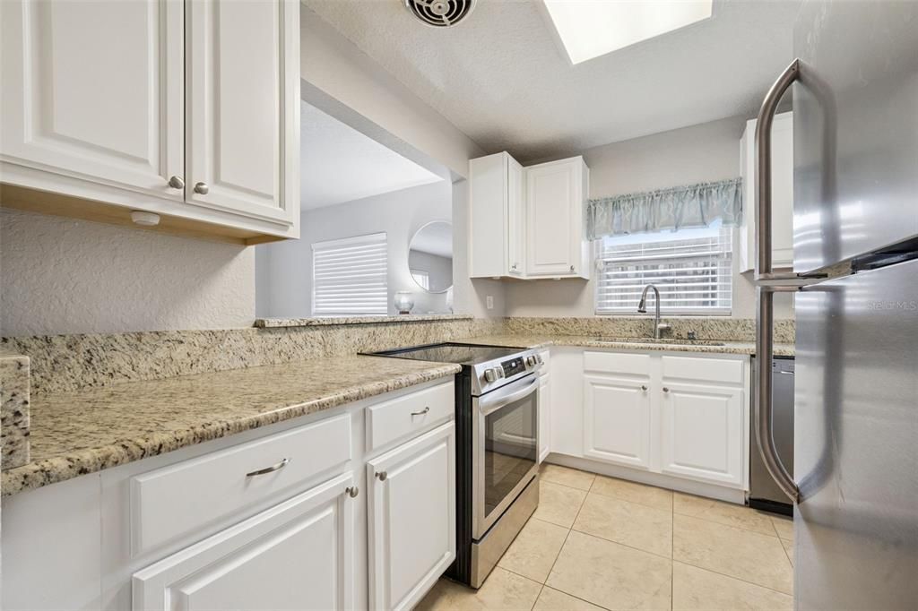 For Sale: $600,000 (3 beds, 2 baths, 1316 Square Feet)