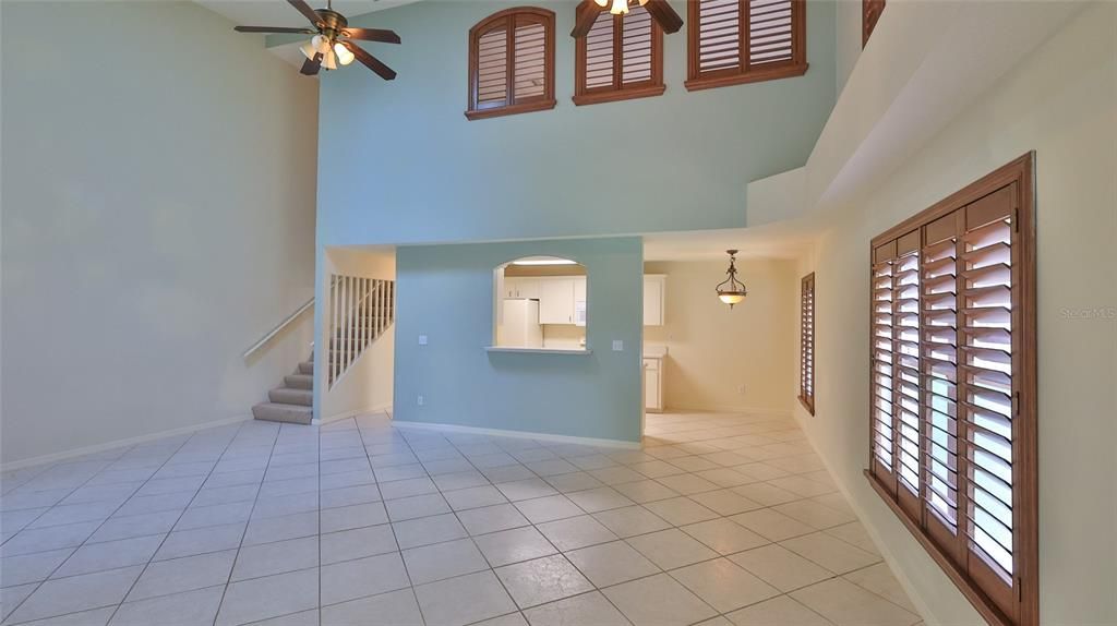 For Sale: $317,000 (2 beds, 2 baths, 2075 Square Feet)
