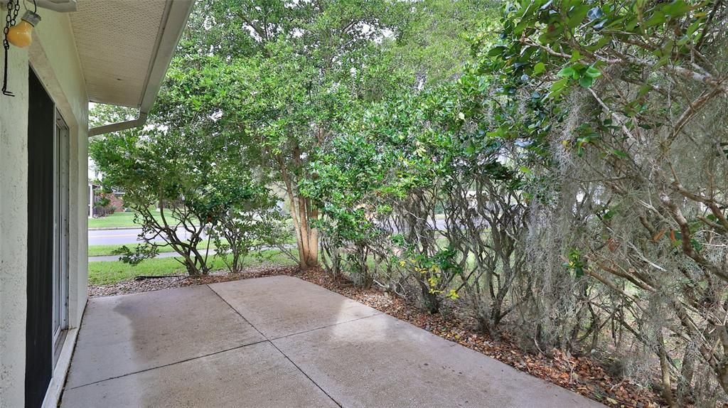 For Sale: $317,000 (2 beds, 2 baths, 2075 Square Feet)