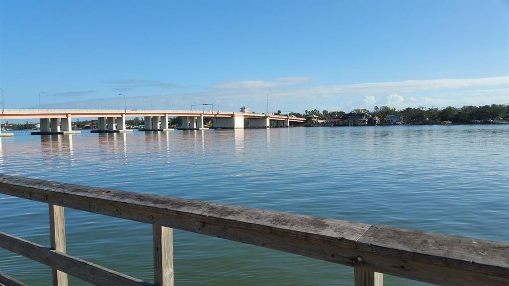 For Sale: $317,000 (2 beds, 2 baths, 2075 Square Feet)