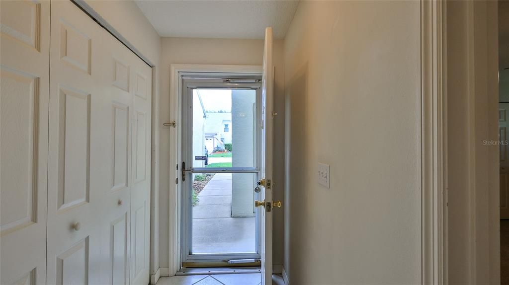 For Sale: $317,000 (2 beds, 2 baths, 2075 Square Feet)