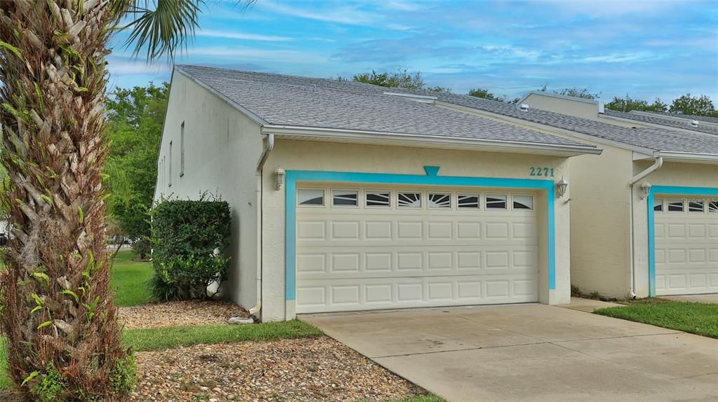 For Sale: $317,000 (2 beds, 2 baths, 2075 Square Feet)