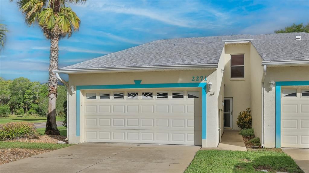 For Sale: $317,000 (2 beds, 2 baths, 2075 Square Feet)
