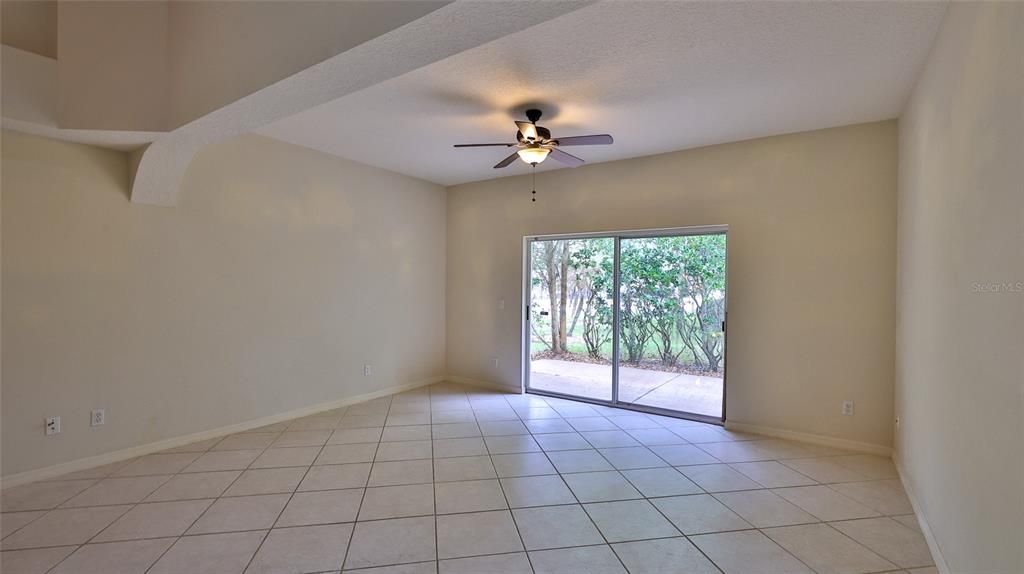 For Sale: $317,000 (2 beds, 2 baths, 2075 Square Feet)