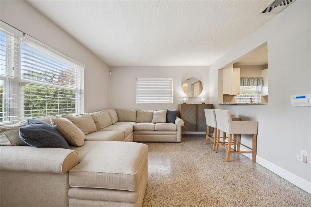 For Sale: $600,000 (3 beds, 0 baths, 1316 Square Feet)