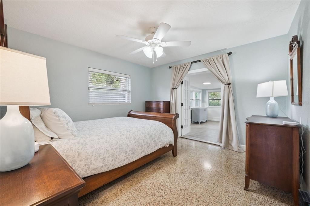 For Sale: $600,000 (3 beds, 0 baths, 1316 Square Feet)