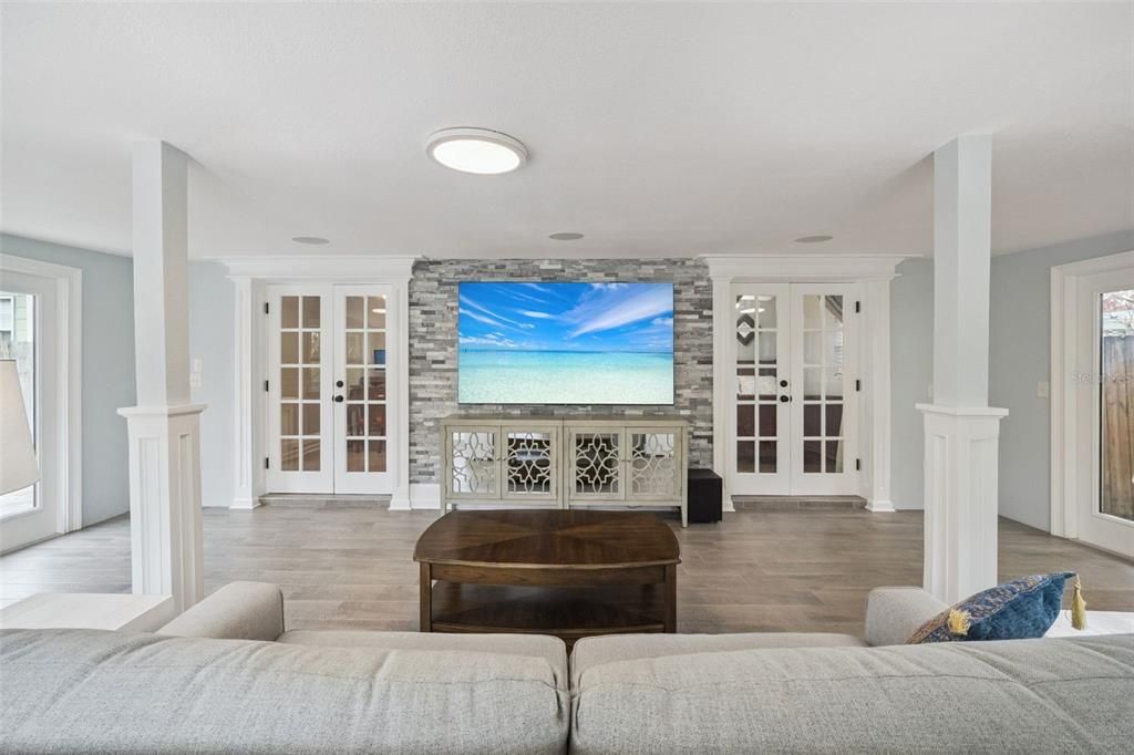 For Sale: $600,000 (3 beds, 0 baths, 1316 Square Feet)