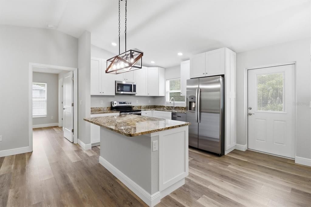 For Sale: $249,000 (3 beds, 2 baths, 1128 Square Feet)