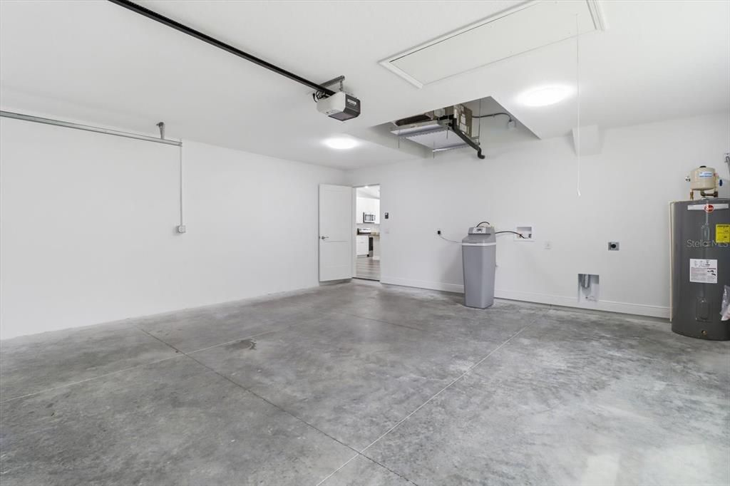 For Sale: $249,000 (3 beds, 2 baths, 1128 Square Feet)