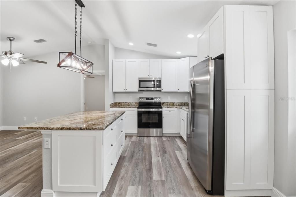 For Sale: $249,000 (3 beds, 2 baths, 1128 Square Feet)