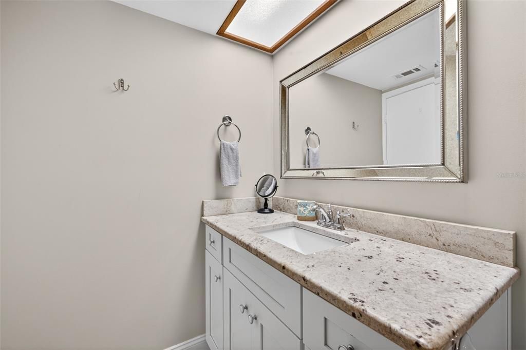 En Venta: $379,000 (1 camas, 1 baños, 725 Pies cuadrados)