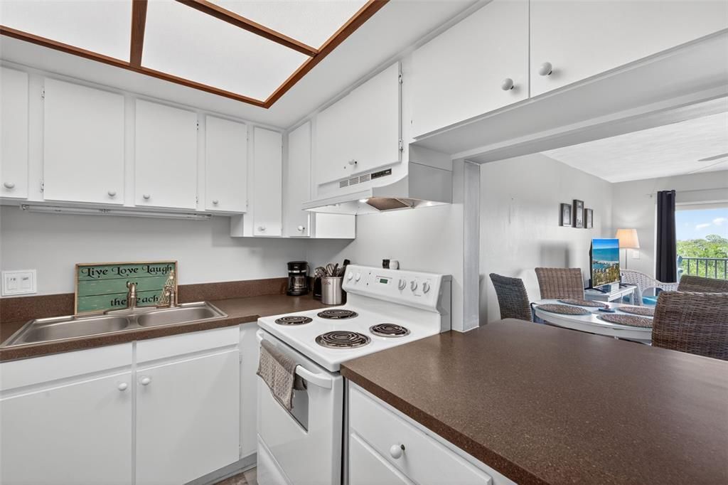 En Venta: $379,000 (1 camas, 1 baños, 725 Pies cuadrados)