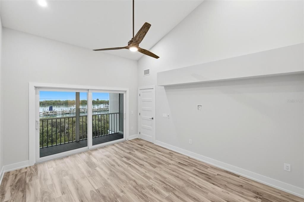 For Sale: $1,375,000 (3 beds, 3 baths, 1683 Square Feet)