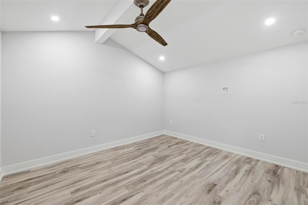 For Sale: $1,375,000 (3 beds, 3 baths, 1683 Square Feet)