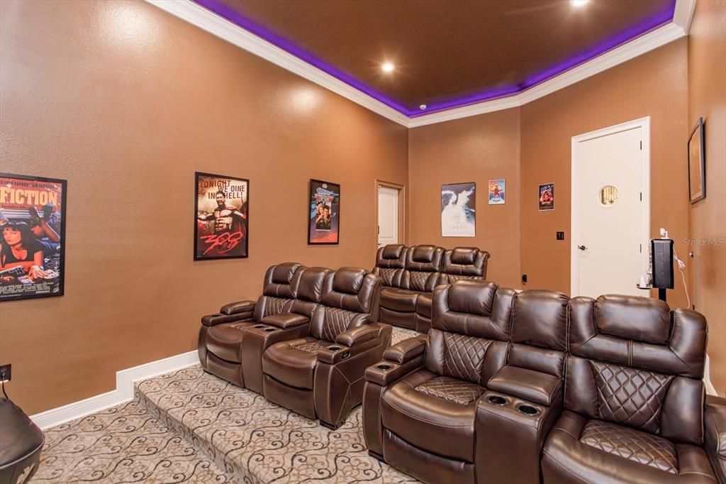 Active With Contract: $1,799,500 (5 beds, 5 baths, 5722 Square Feet)